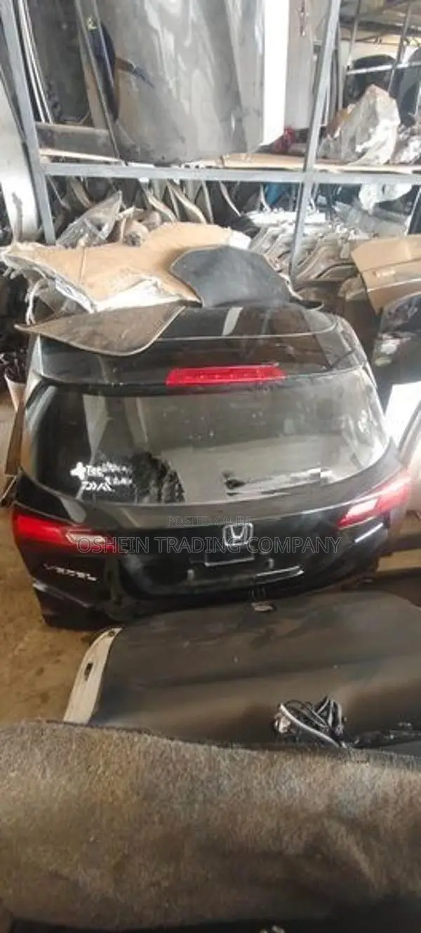 Honda Vezel Dickey Door