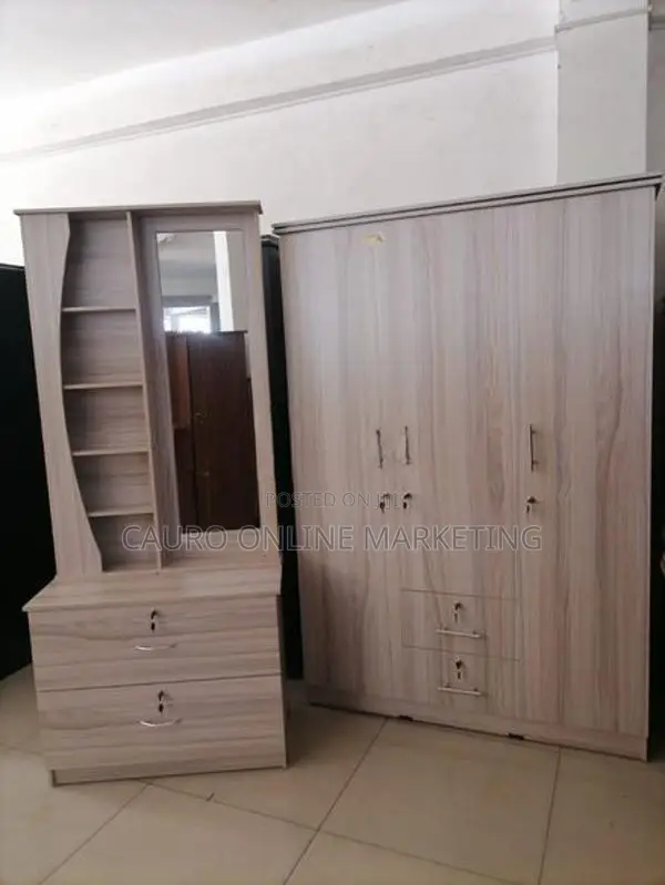 New Melamine Wardrobe 3 Door 6 X 4 Ft Cupboard & Dressing Table