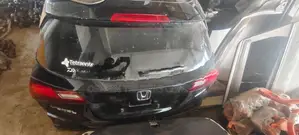 Honda Vezel Dickey Door