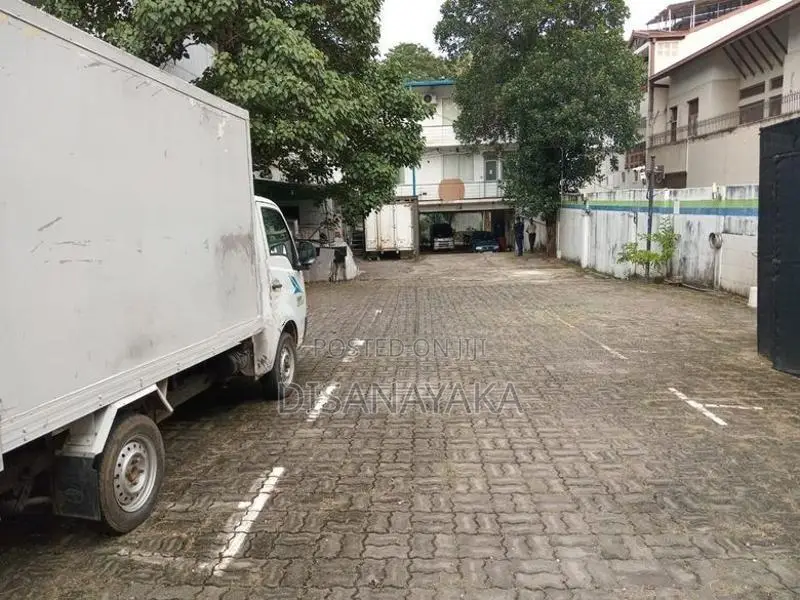 Super Commercial Building for Sale Kirulapana Ds4038