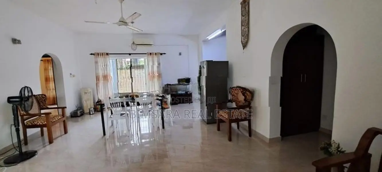 Two unit House 3 Bedrooms on each Madapatha, Piliyandala (SH 15068)