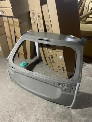 Mitsubishi Outlander 2015 Dickey Panel