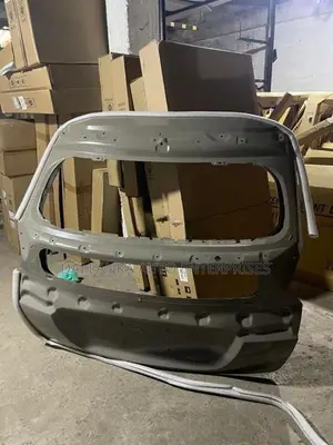 Mitsubishi Eclipse Cross Dickey Panel