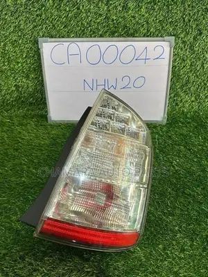 Toyota Prius (NHW20) Tail Lamp