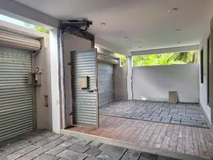 Luxury House for Sale in Kalubowila