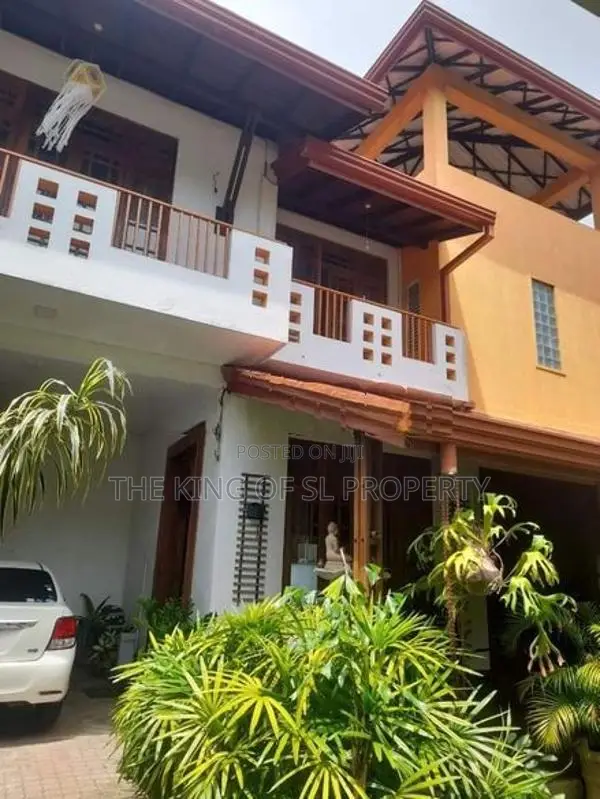 House for sale in Nugegoda