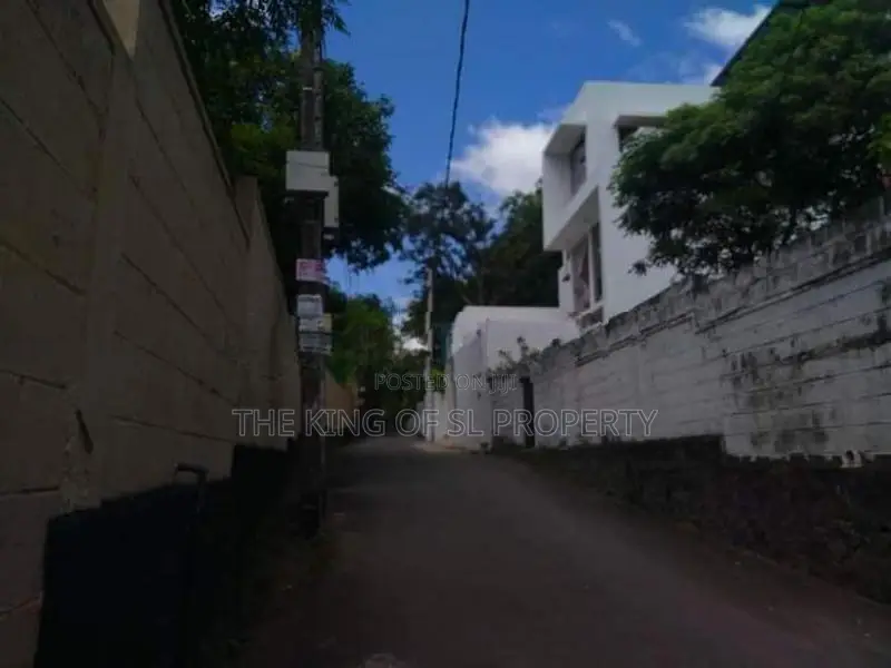 House for sale in Boralesgamuva