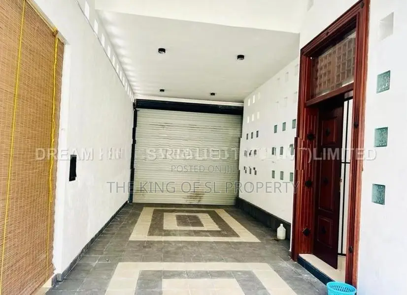 House for sale in Boralesgamuva