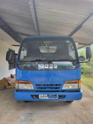 Isuzu Elf 4HF1 1983