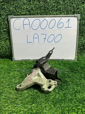 Daihatsu wake (LA700) Gear Box Mount