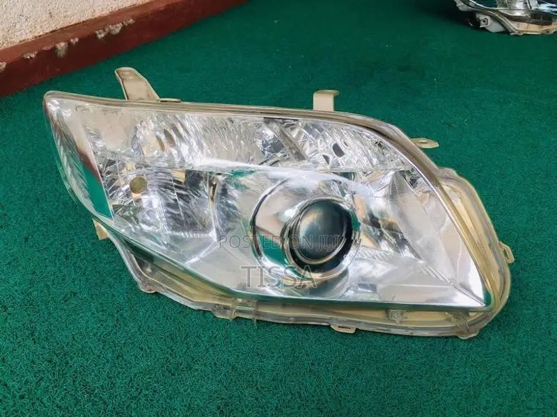 Toyota Axio 141 Xenon Headlight