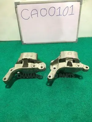 Nissan Note (HE12) Engine Mount
