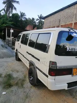 Toyota Dolphin 1992