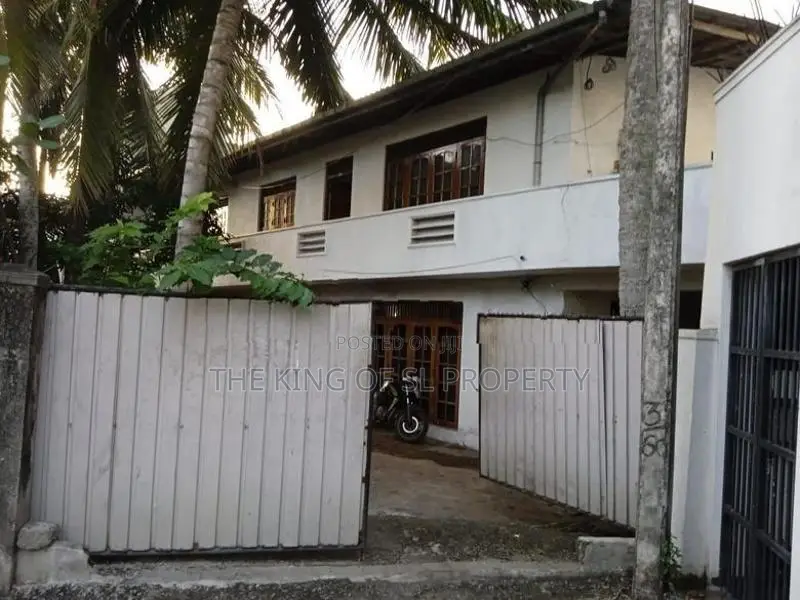 House for sale in Dehiwala