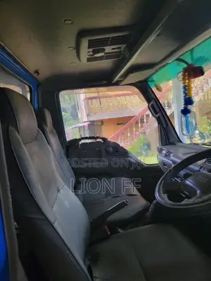 Isuzu Elf 4HF1 1983