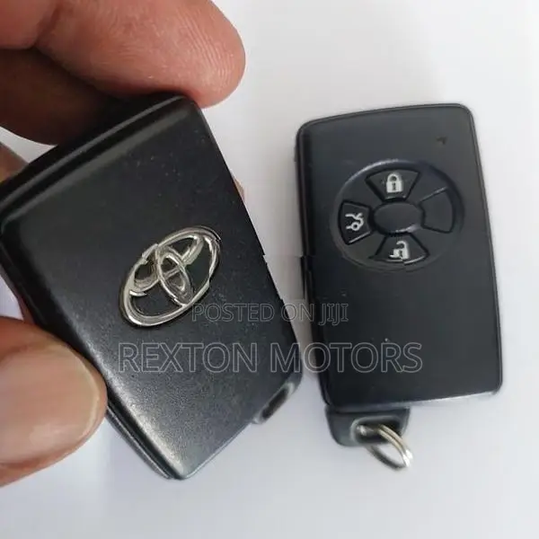 Toyota Pramio Smart Key