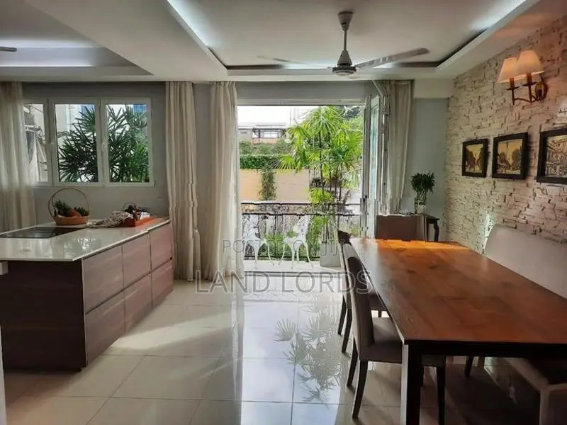 Luxury 3 Storey Villa Type House in Malalasekara Place Col 7 For Sale