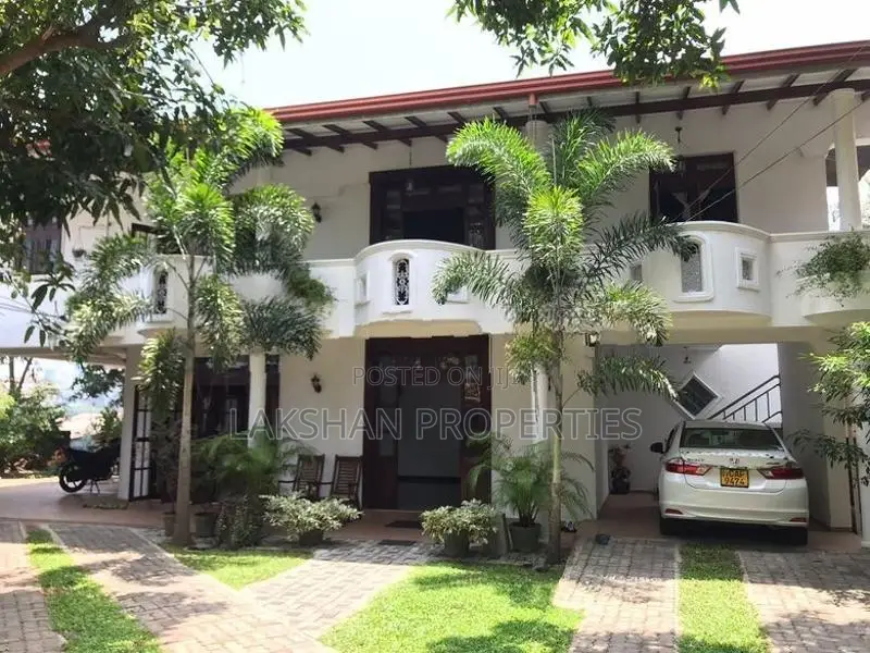 Two Storey House for Sale in Boralesgamuwa, Abillawatta