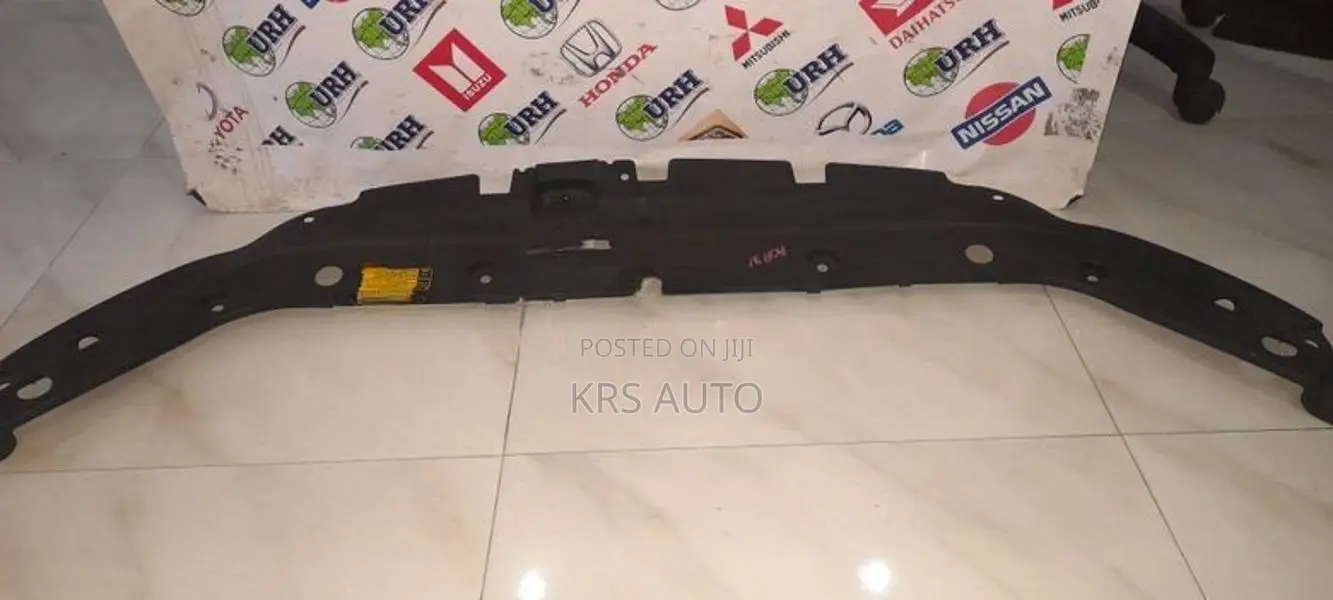 Toyota RAV 4 ACA 31 Radiator Top Guard