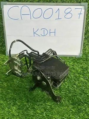 Toyota KDH (Hiace) ABS Unit