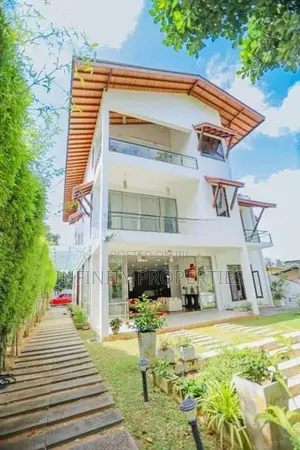 (Ip230) Morden Architectural Design Luxury House Located in Nugegoda.