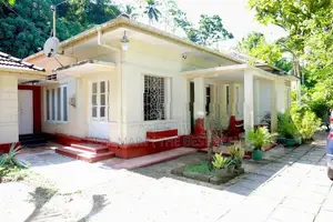 Galle : 4BR (86P) House for Sale Facing Baddegama Bus Road
