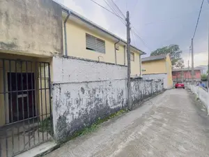 (IP326) 32 P Land With 03 Houses Property Sale At Colombo 06