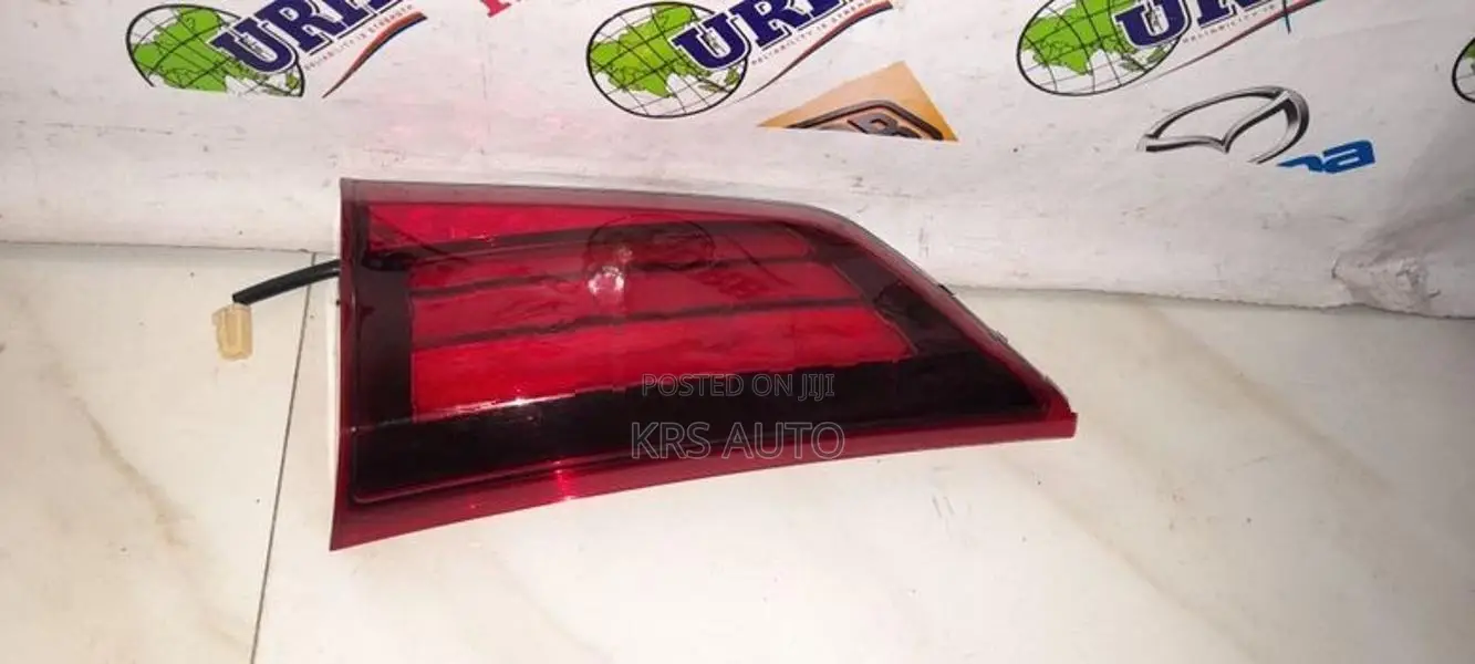 Mitsubishi Out Lander 2015 Dicky Door Garnish -RH