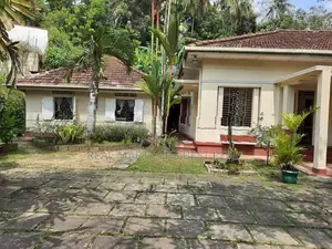 Galle : 86P High Commercial Land for Sale Facing Baddegama Road