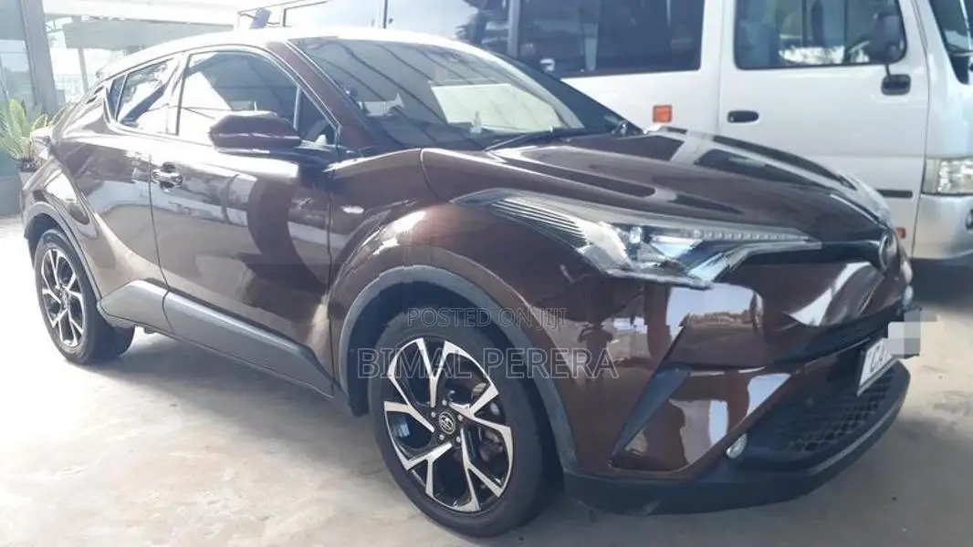 Toyota CHR NGX50 2017