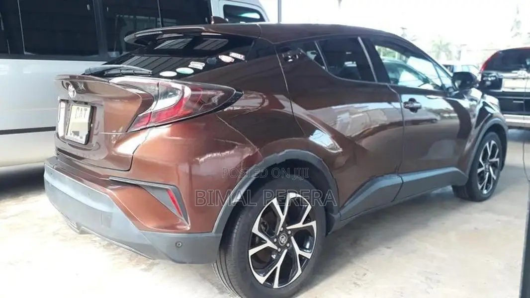 Toyota CHR NGX50 2017
