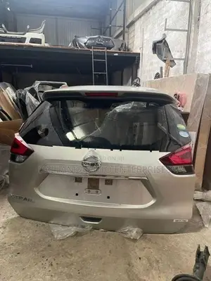 Nissan X-Trail T32 Complete Dickey
