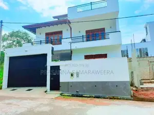 Selling a Brand new super luxury uncommon house in Piliyandala 120 roa