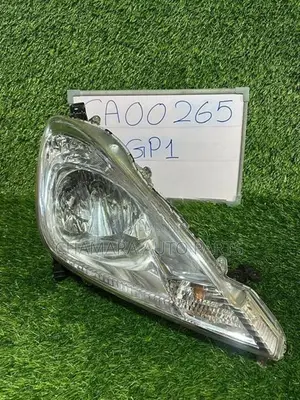 Honda Fit ( GP1) Head Lamp