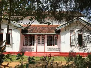 Kandy : Walawwa for Sale at Harispathtuwa