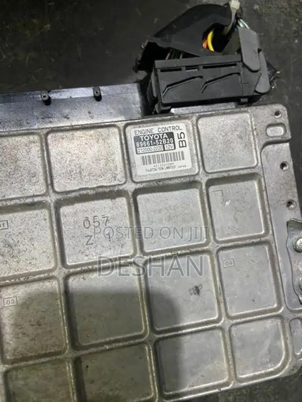 Toyota Vitz Ksp90 Engine Control (engine Ecu)