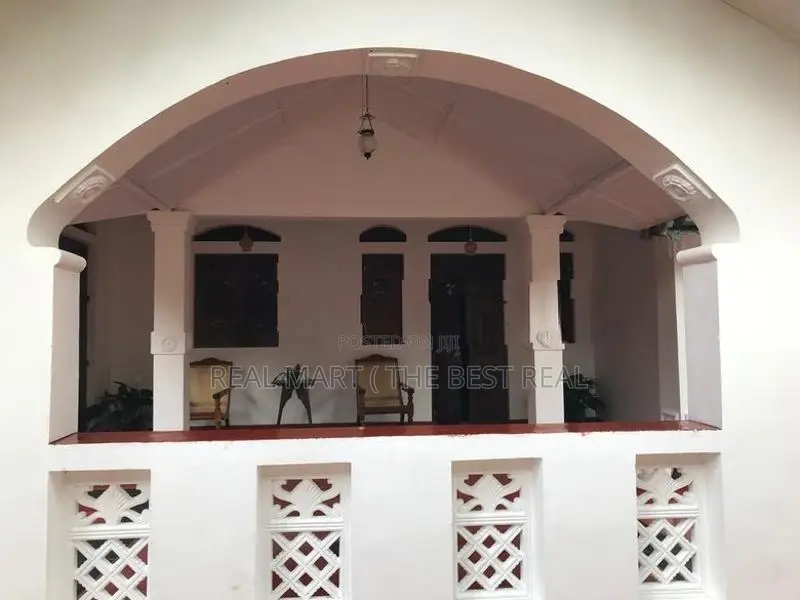 Kandy : 175P Hotel Mandiraya afor Sale in Harispaththuwa