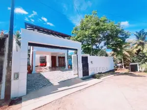 අලුත්ම සුපිරි සුඛෝපභෝගී නිවසක් Piliyandala
