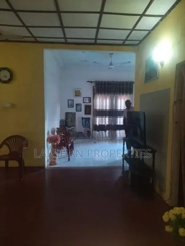 House For Sale In Boralesgamuwa Werahera