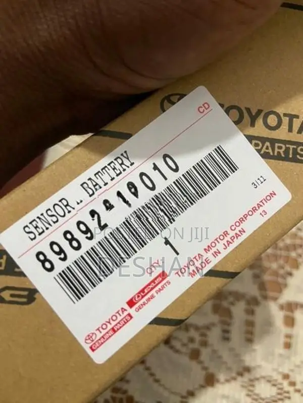 Toyota Voxy Hybrid Battery ECU
