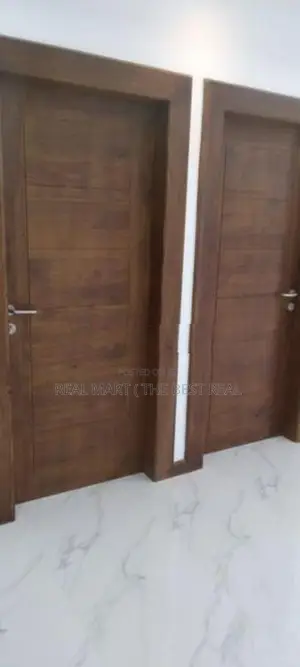Colombo 6 : 4BR Brand New Luxury Apartment for Sale
