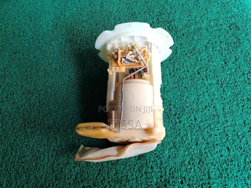 Nissan Cefiro A33 Fuel Pump