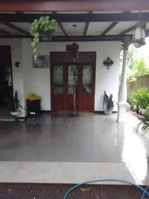 Kaduwela : 2BR (15P) Luxury House for Sale in Ranala