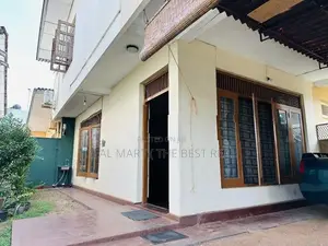 Nugegoda : 4BR (18.6P) Luxury House for Sale