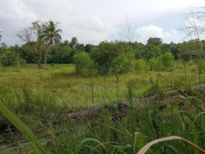 88 Perch Land Katunayaka Adiambalama