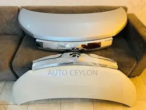 Toyota Roomy Tank Daihatsu Taft Mira Cast Tanto Bonnet Bonet (Shell )