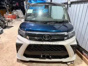 Toyota Roomy Tank Thor Headlight Head Light Headlamp Lamp