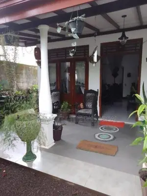 Kaduwela : 2BR (15P) Luxury House for Sale in Ranala