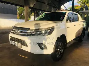 Toyota Hilux V Grade 2018
