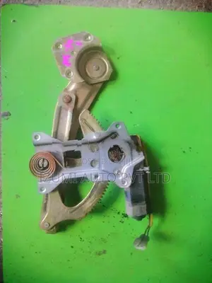 Mitsubishi Pajero Palathsaba Rear Left Door Winder with Motor